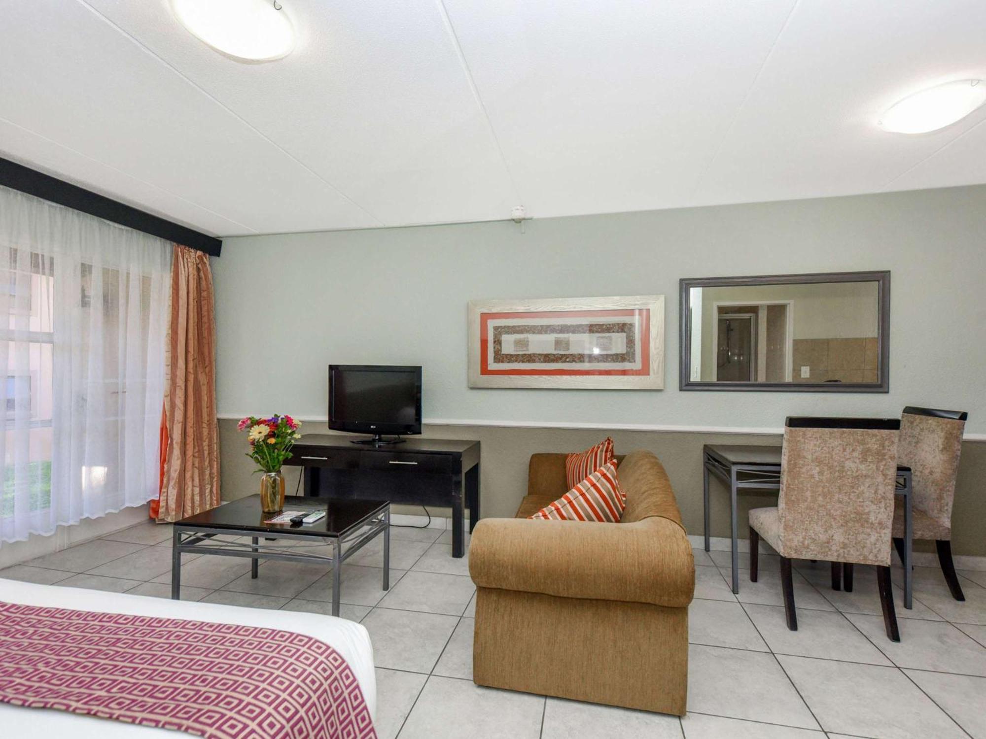Mercure Hotel Nelspruit Mbombela Exterior foto